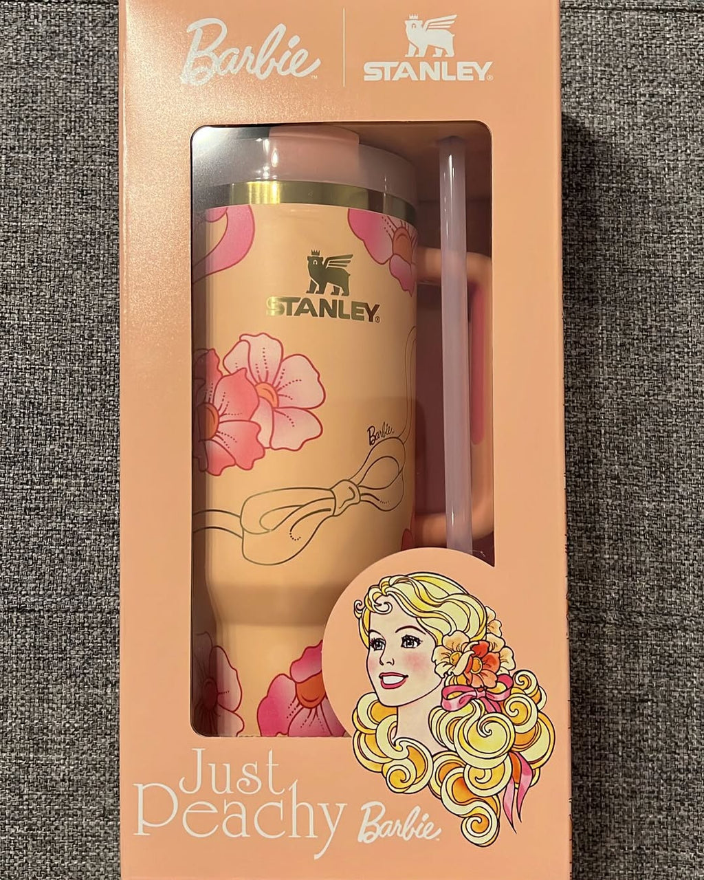 The Stanley X Barbie Quencher 40 OZ - '80s Peaches 'N Cream